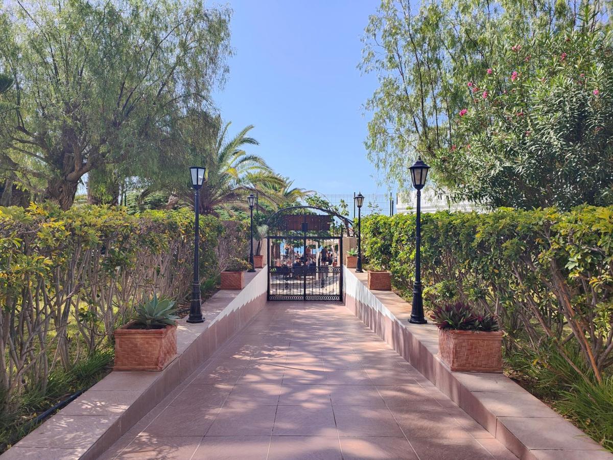 Estudio en primera línea de la playa Los Cristianos (Tenerife) Exterior foto